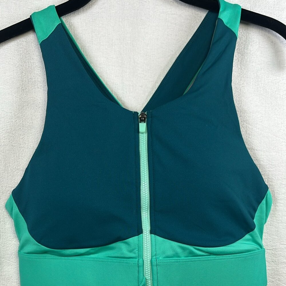 Fabletics  Zip Front Racerback Medium Support Sports Bra Size Large Mothers Day